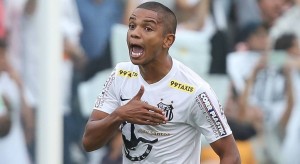 O empate também aumenta a seca de vitórias santistas fora de casa. O único triunfo da equipe na competição fora de seus domínios foi contra o Cruzeiro, no Mineirão, no dia 30 de agosto, em partida válida pela 21ª rodada