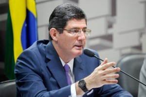 De acordo com esses investidores, Levy evitou dar uma resposta sobre o tema -apenas sorriu