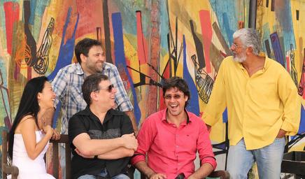 Com Zé Barbeiro (violão de 7 cordas), Cesar Roversi (saxofone), Eduardo Malta (contrabaixo), Giba Revery (bateria) e Makiko Yoneda (piano).
