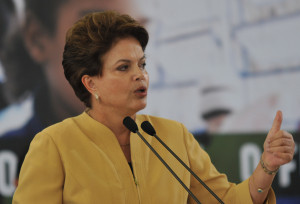 Sobre as detenções do ex-presidente da CBF, José Maria Marín, e de outros dirigentes da Fifa, em Zurique, Dilma afirmou acreditar que o caso vai permitir maior profissionalização do futebol