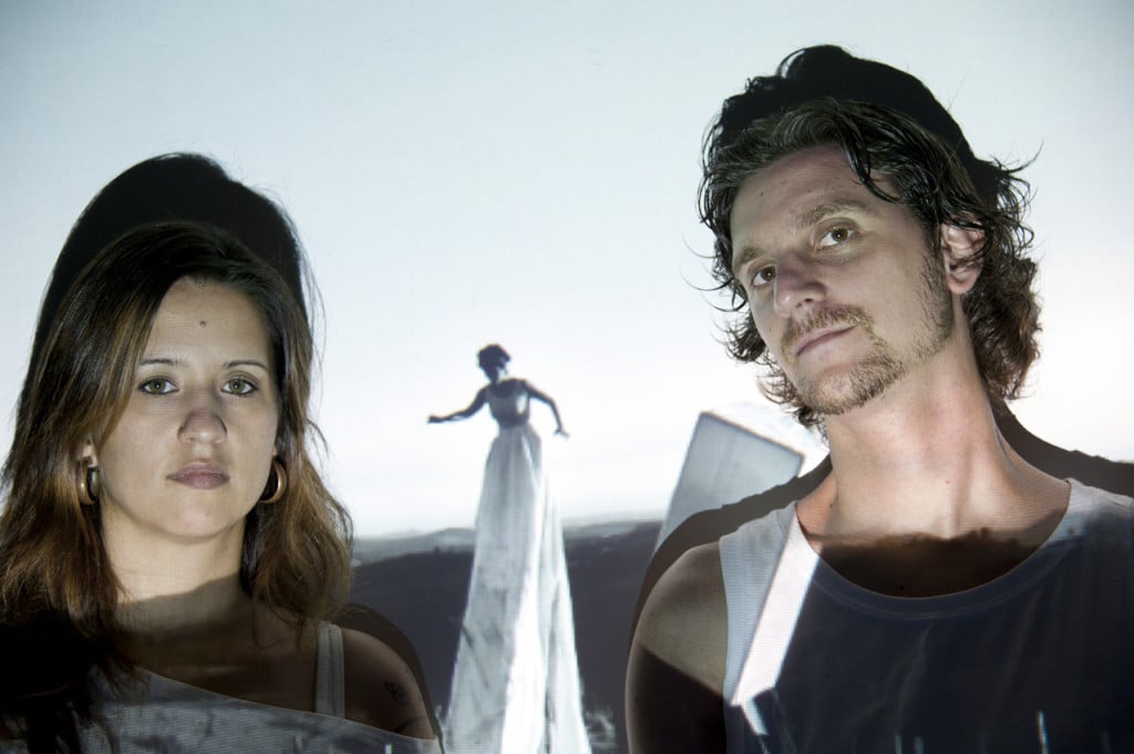 Estrela Leminski e Téo Ruiz apresentam show do DVD <i>São Sons</i> no Teatro Guarany