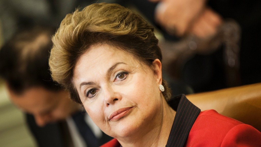 Dilma: governo investe mais de R$ 5 bilhões em máquinas para municípios