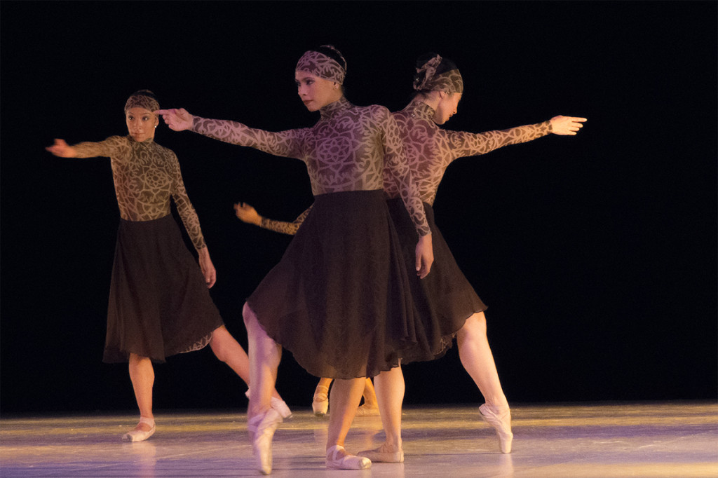 Balé da Cidade de Santos celebra 10 anos de conquistas