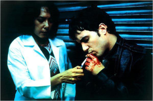 Na história, um especialista em computadores tenta conseguir senhas de banco para um mafioso, mas a fixação por sua vizinha o atrapalha na missão