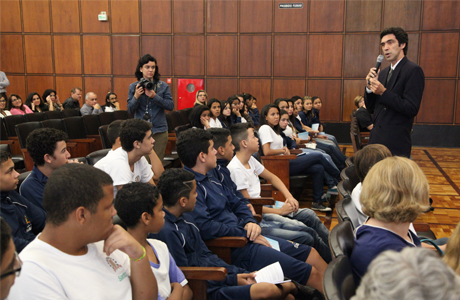 Projeto Escola da Justiça mostra funcionamento do judiciário a alunos