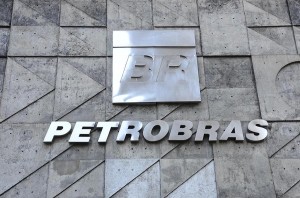 Depois das mudanças feitas por Dilma no setor elétrico, a Eletrobras ficou sem dinheiro para pagar a Petrobras