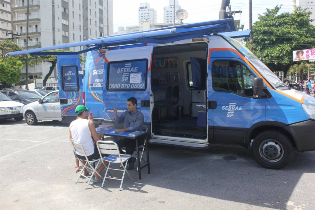Sebrae Móvel atende na Praça da Matriz