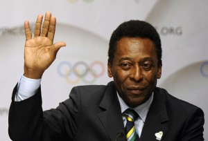 Em maio deste ano, Pelé ficou três dias internado após uma cirurgia na próstata. Na ocasião, ele havia sido admitido no hospital para exames de rotina e passou por um procedimento cirúrgico de ressecção transuretral da próstata, feito para remover parcial ou total essa glândula