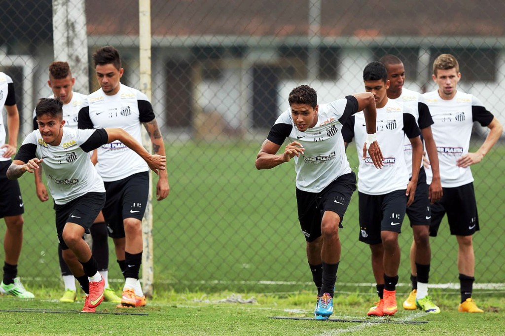 Santos estreia na Copinha buscando o terceiro título seguido