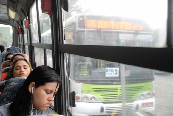 Tarifas de ônibus, metrô e trem sobem para R$ 3,50 em São Paulo