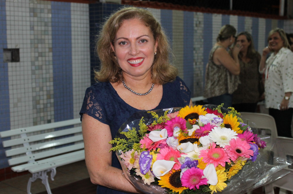 Posse Fernanda Saorini Correia de Sousa é a nova presidente da Associação dos ex-Alunos do Stella Maris (AEA), que mantém três obras sociais (as creches Madre Alix, Santa Rita e o Instituto Santo Antônio), para o bênio 2015/2016. Cintia Coelho é a vice-presidente. Iná Quintas Castaldi é a diretoria de patrimônio. As diretoras sociais são Carla Cárnio Paulino e Christine Barbosa Adegas, que compõem com Paula Quagliato Tringali e Jelcy Baltazar a diretoria de comunicação. Desejamos sucesso!