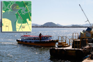 Barca em direção à Ilha Diana sai do Centro de Santos