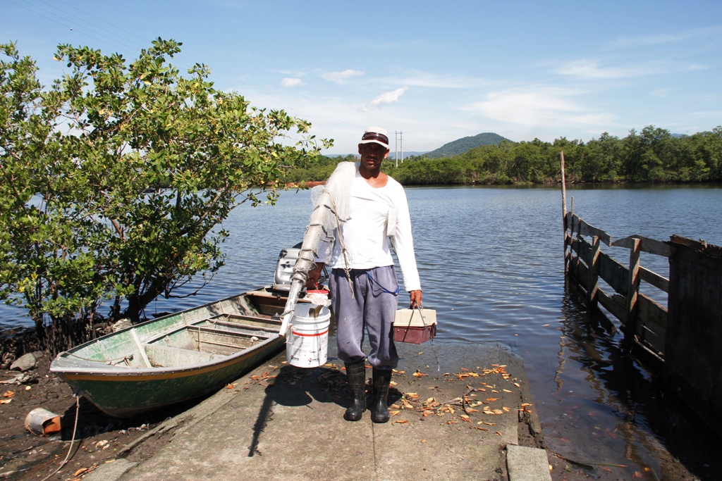 Na Ilha Diana, todos são pescadores; porém, diminuição de peixes preocupa