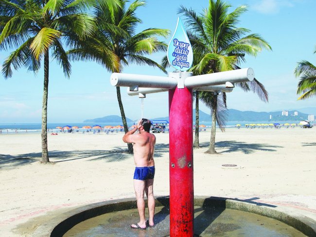 Contra o desperdício, chuveirinhos começam a ser desativados