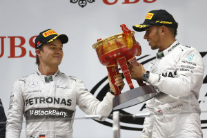 A dupla de pilotos da Mercedes, Lewis Hamilton e Nico Rosberg, deve continuar a sua hegemonia nos circuitos na temporada 2015.