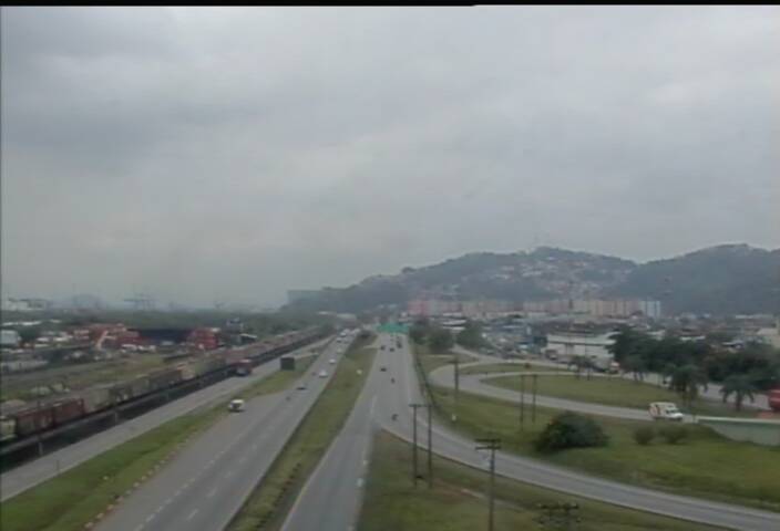 Entrada de caminhões ao Porto de Santos pela Alemoa é restabelecida