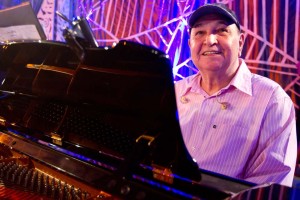 Santos Jazz João Donato, com seus ritmos e misturas, aproximando a ginga do brasileiro da exuberância caribenha, temperando com traços do melhor do jazz, é o homenageado e responsável por abrir o 4º Santos Jazz Festival, que acontecerá de 18 a 21 de junho. A programação já está disponível na sua página do facebook @Santos Jazz Festival!