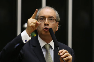 Em entrevista, Cunha disse não conhecer Diogo Ferreira, chamou a acusação de "absurda" e considerou a hipótese da anotação ter sido plantada na semana em que vence o prazo estipulado por ele próprio para decidir se dá prosseguimento aos pedidos de afastamento da presidente