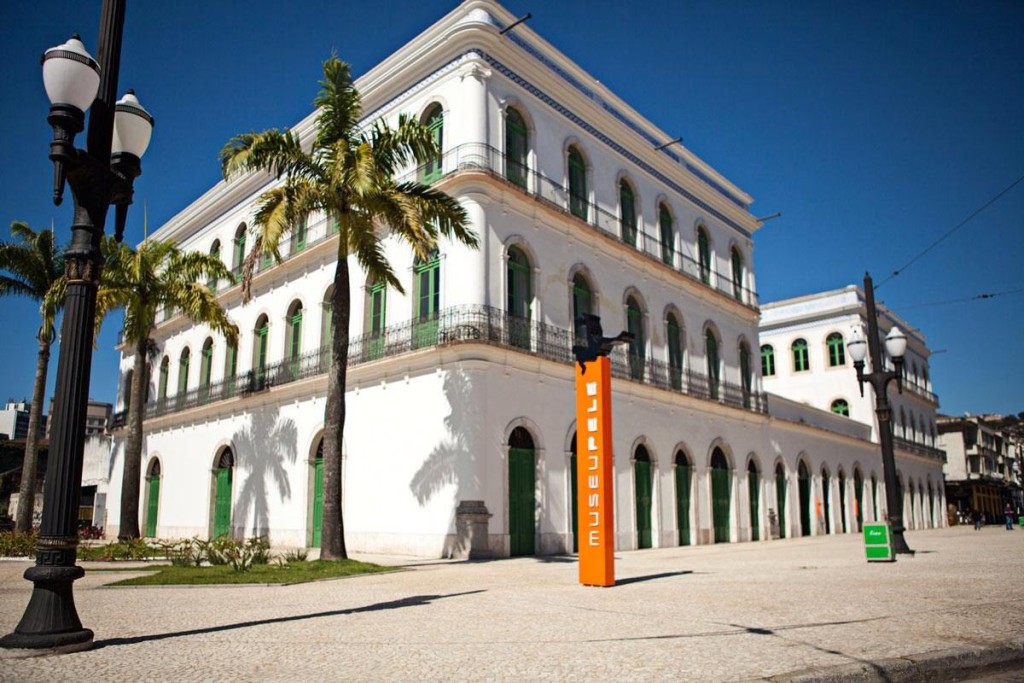 Museu Pelé fecha na terça para manutenção e reabre na quarta