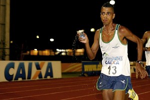 Na última participação em um torneio oficial, David Benedito de Macedo ficou em 6º lugar no Sul-Americano do Peru, com o tempo de 14m12s