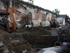 Os serviços incluem a troca de, aproximadamente, 150 metros de extensão da rede de drenagem, com tubulação de 600 milímetros