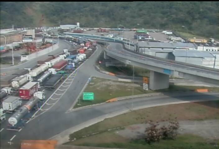 Termina protesto que bloqueou rodovia de Cubatão