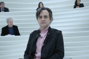 Editor do Charlie Hebdo, Laurent Sourisseau, será o entrevistado do programa da TV Cultura nesta segunda (27)