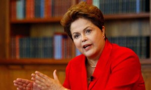 A presidenta ressaltou que, no âmbito do G20, o Brics deve trabalhar para que os países priorizem os investimentos em infraestrutura, a redução da volatilidade dos mercados globais, a necessidade de reforma das instituições financeiras e o combate à pobreza e às desigualdades como temas importante para os países em desenvolvimento