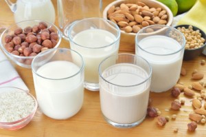 Grãos em geral contêm zinco, fundamental para as defesas do organismo. As sementes se destacam por serem fontes de proteínas vegetais e pelo conteúdo de gorduras boas. Cereais, como o arroz, somam às fórmulas mais fibras insolúveis. A aveia fornece fibras solúveis, que atuam no controle do colesterol