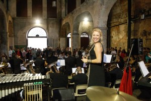 Kika e Orquestra de Cubatão