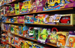 Os presentes preferidos pelos consumidores para presentearem no Dia das Crianças são as bonecas e bonecos, entre 34,7% dos entrevistados. Logo após, aparecem as roupas (32,7%); aviões e carrinhos de brinquedo (18,3%) e jogos educativos (18,3%)