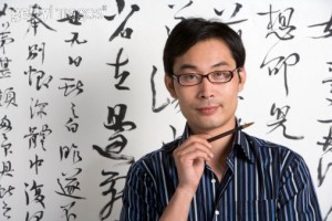 Que o inglês é essencial, ninguém discute. Mas, o Mandarim é um diferencial competitivo. Pra se ter uma ideia, entre os americanos o chinês já é a segunda língua que mais desperta interesse, vindo logo após o espanhol