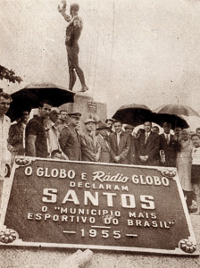 As características geográficas santistas são os principais fatores que justificam a forte presença dos esportes por aqui