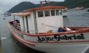 Embarcação saiu de Bertioga e parte das vítimas ainda não foram encontradas