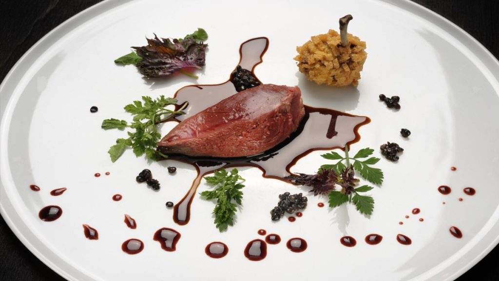 Prato do restaurante italiano Osteria Francescana, considerado um dos 50 melhores restaurantes do mundo.