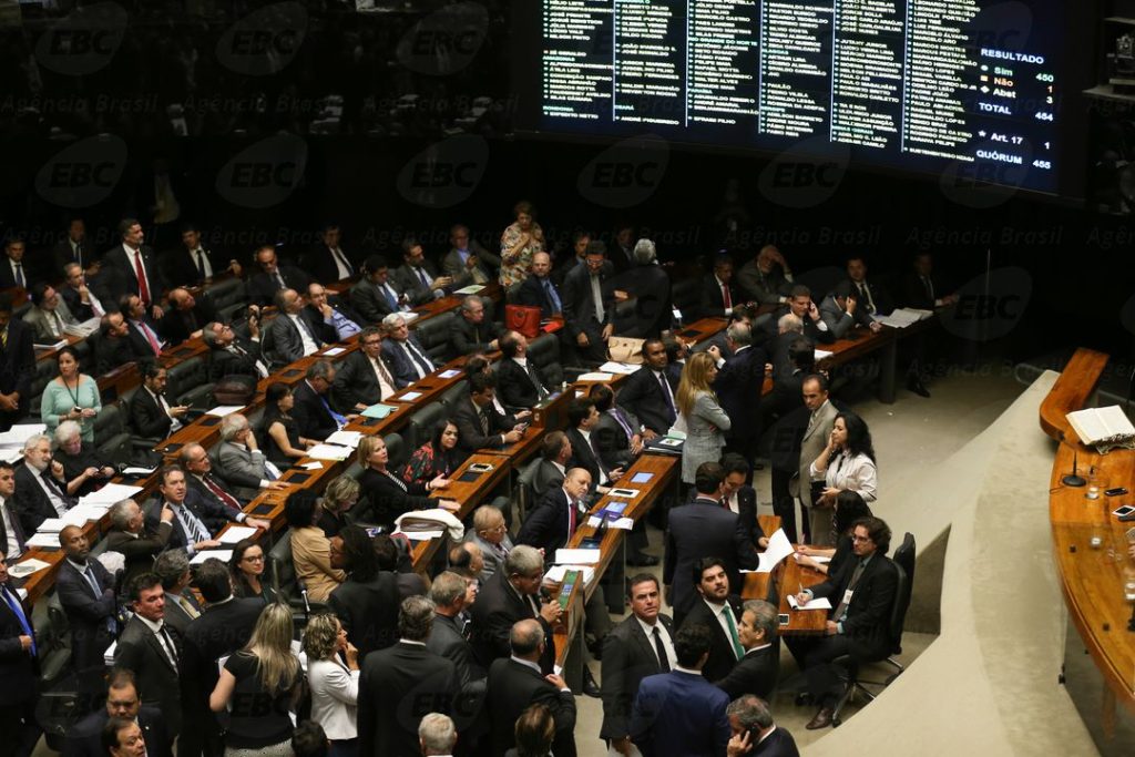 Distritão vai alterar as regras dos candidatos