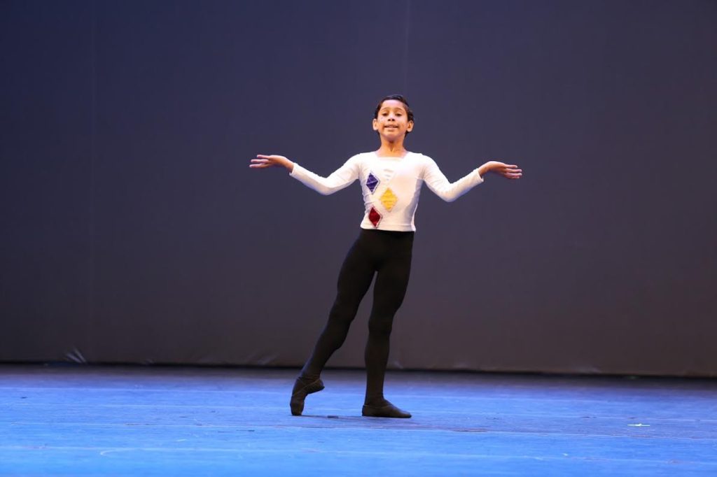 Balé Jovem de São Vicente busca novos talentos