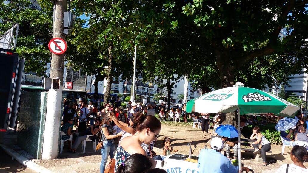 No período da tarde, o fluxo de servidores foi menor e ficou restrito à Praça das Bandeiras, no Gonzaga e imediações