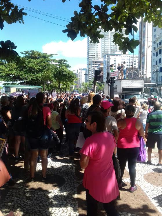 Centenas de servidores compareceram às manifestações pela manhã, que se concentraram na região do Gonzaga