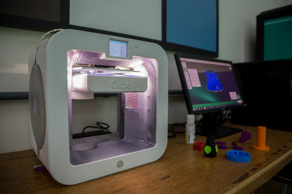 Unimonte promove Oficina de Fabricação Digital