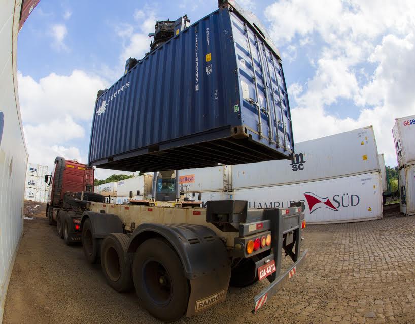 Empresa Brado abre 40 vagas em unidade de Cubatão