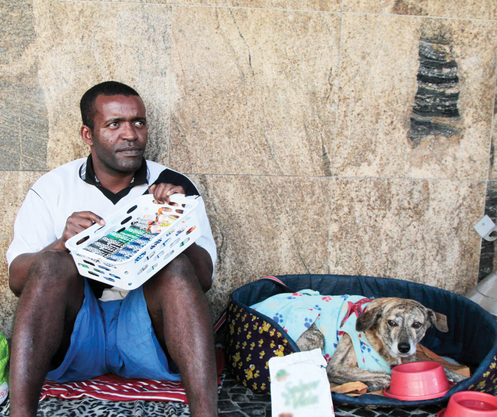 Aumento de pessoas em situação de rua em Santos é cada vez maior