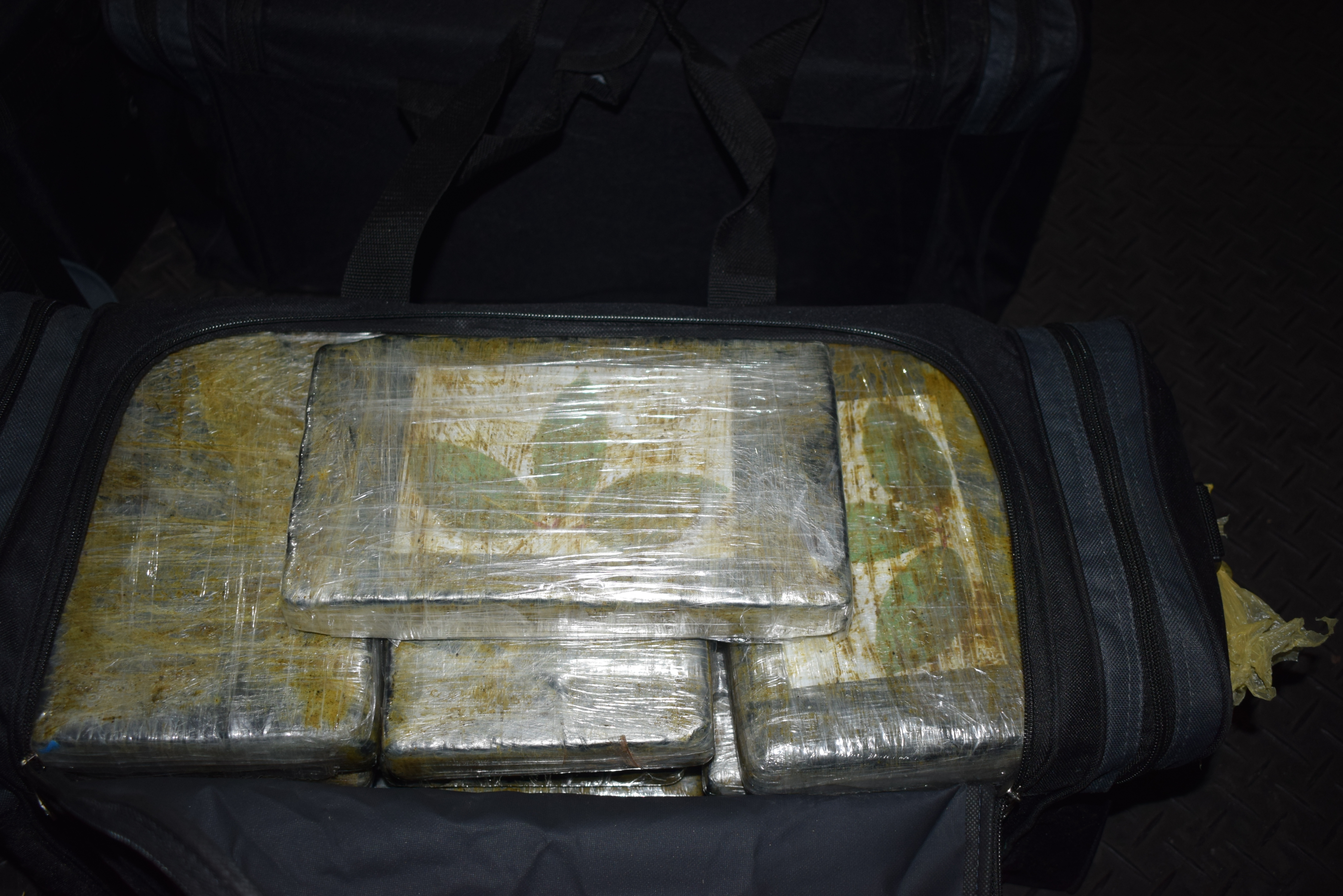 PF apreende cocaína no Porto de Santos