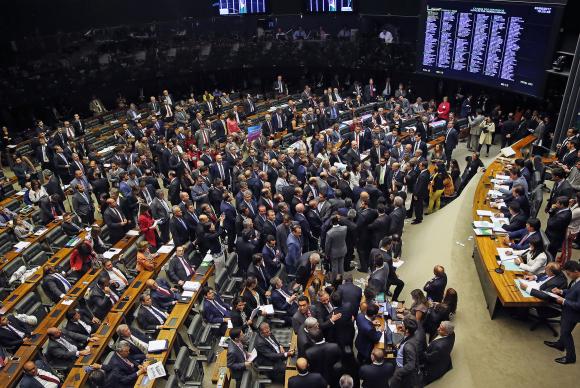 deputados defendem Temer