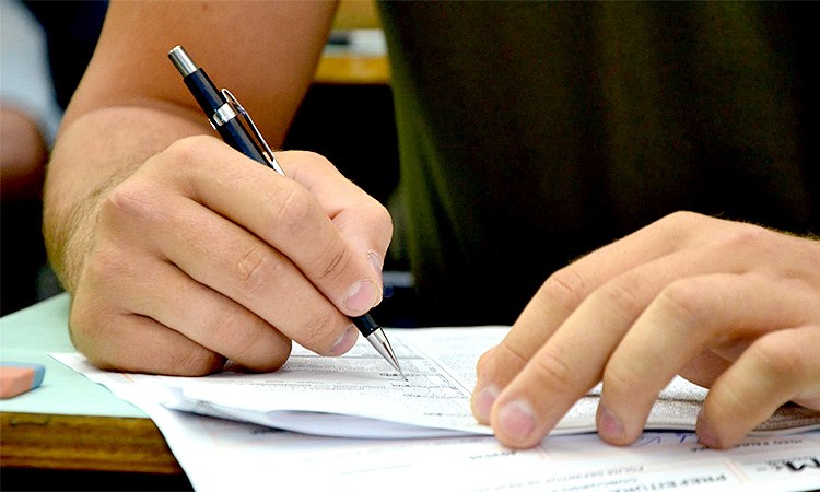 São Vicente e Unisau assinam termo de Ajustamento