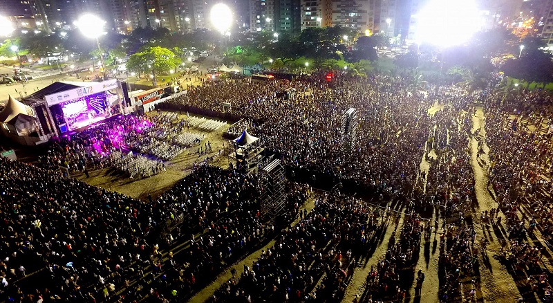 Governo de São Paulo libera shows em pé, baladas e eventos com 100% de ...