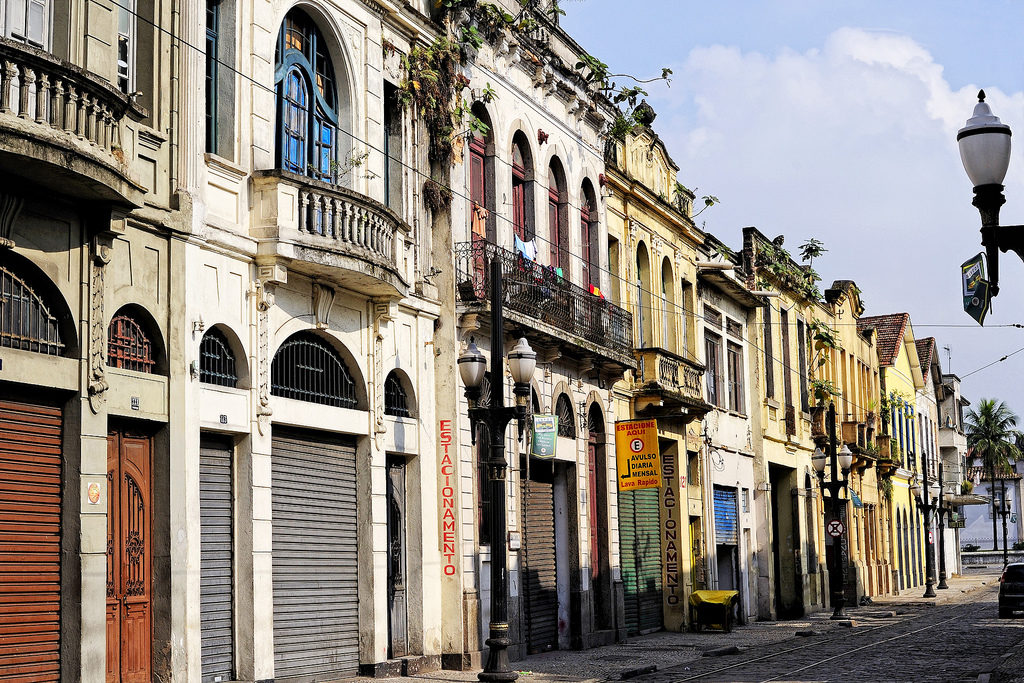 Prédios antigos necessitam de mais cuidados com elevadores e segurança