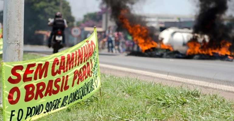 Greve dos Caminhoneiros