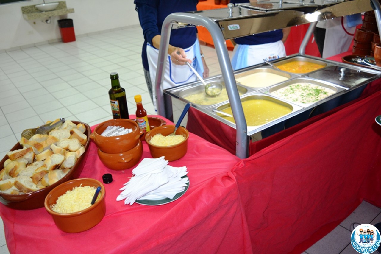 sopas e caldos