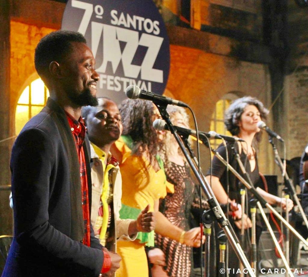 Orquestra Mundana Refugi